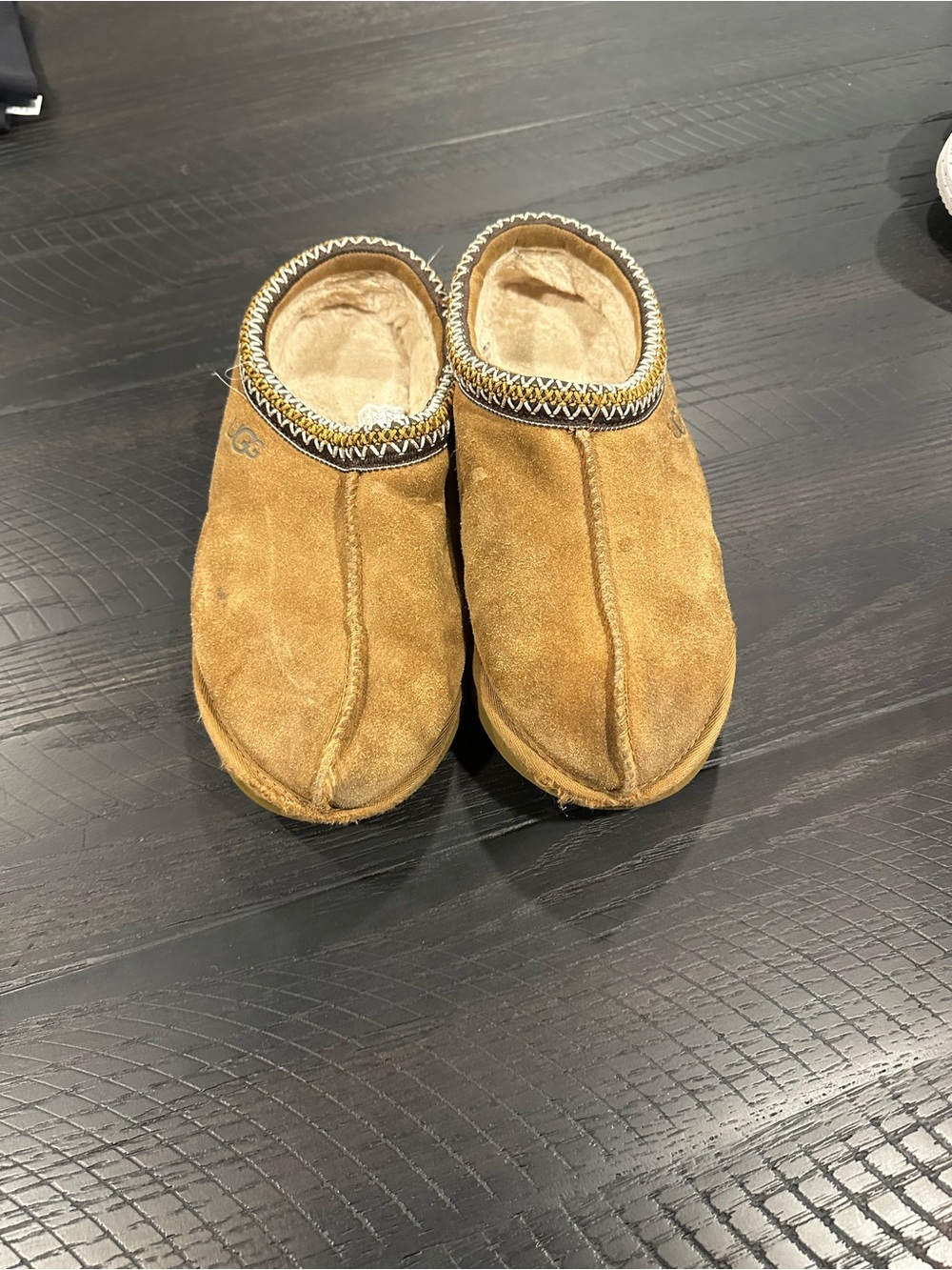 Ugg Tasman Size 9